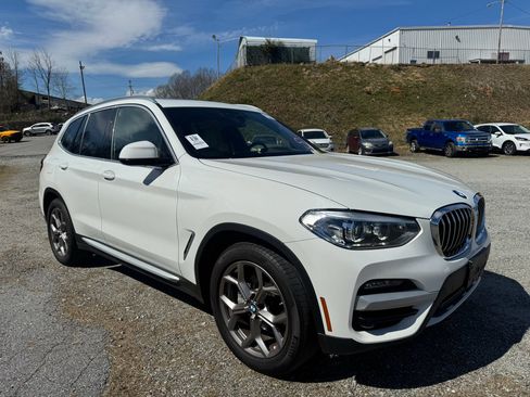 Used 2021 BMW X3 xDrive30i w/ Convenience Package image 3