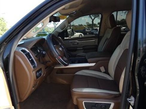 Used 2019 RAM 1500 Laramie AWD/4WD image 42