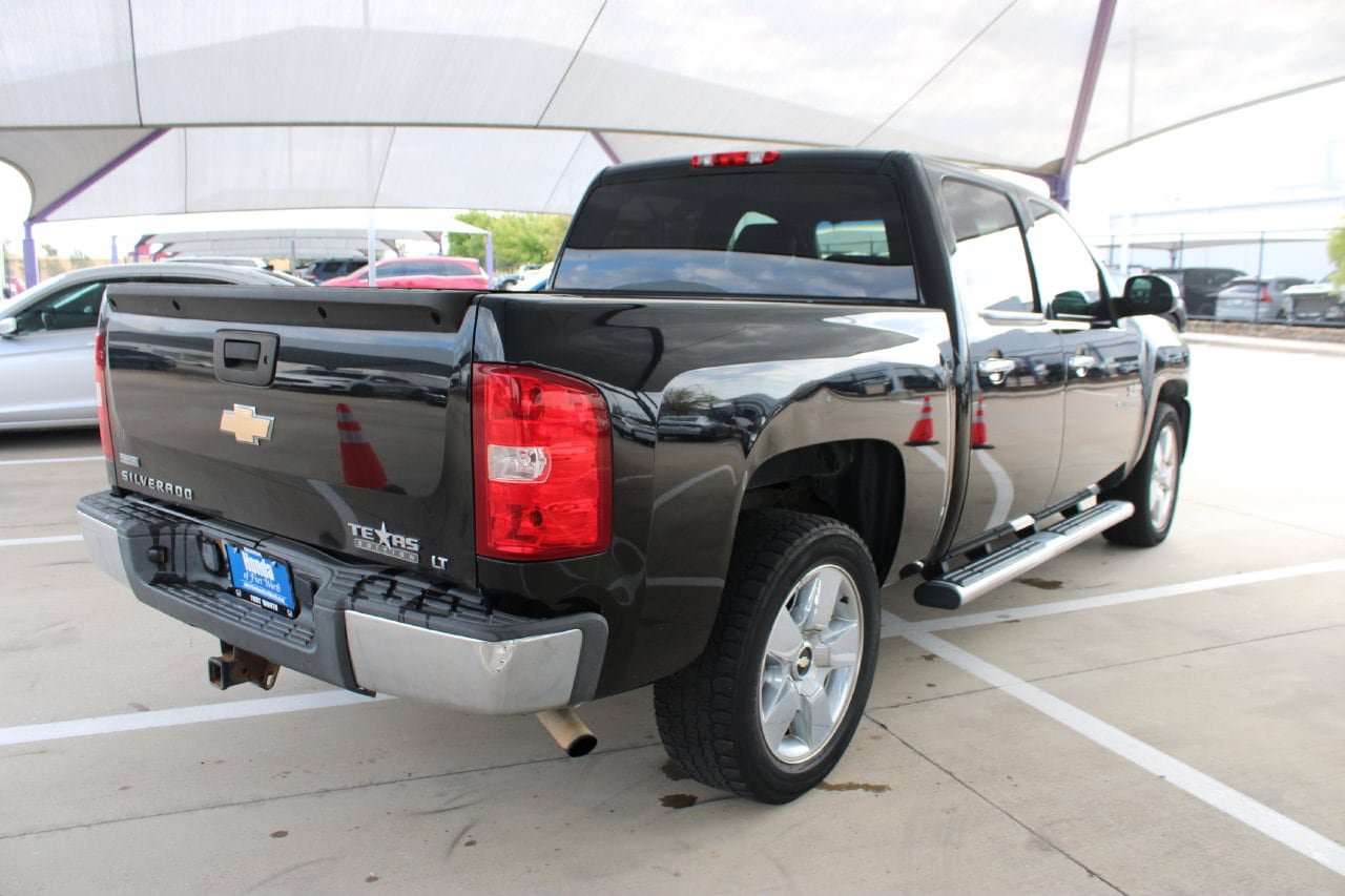 Used 2010 Chevrolet Silverado 1500 LT w/ Texas Edition RWD image 6