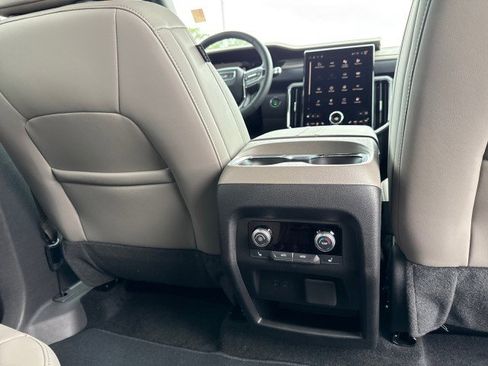 New 2025 GMC Acadia Elevation w/ Elevation Premium Package image 15