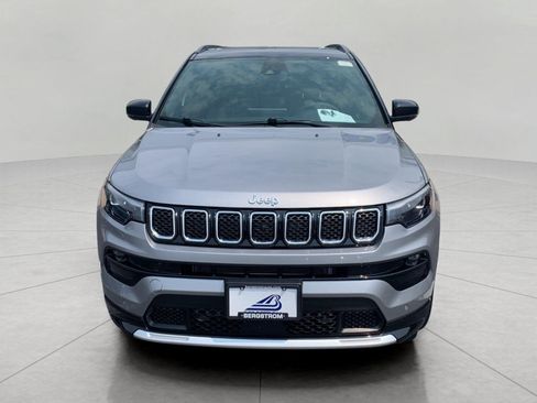 Used 2023 Jeep Compass Limited w/ Elite Group AWD/4WD image 3