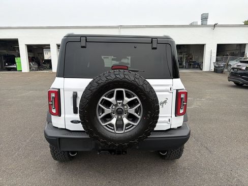 Used 2025 Ford Bronco Badlands AWD/4WD image 4