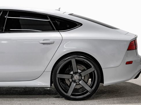 Used 2014 Audi RS 7 Prestige w/ Matte Aluminum Optic Package AWD/4WD image 13