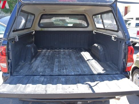 Used 2006 Chevrolet Silverado 2500 LT w/ Heavy-Duty Power Package image 20