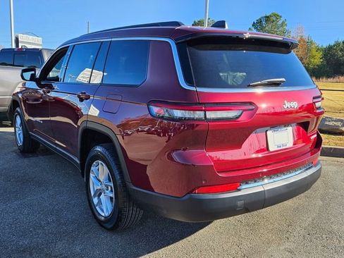New 2025 Jeep Grand Cherokee L Laredo image 10