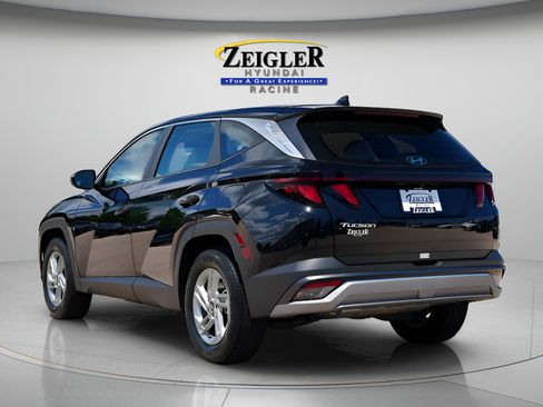 Certified 2025 Hyundai Tucson SE FWD image 5