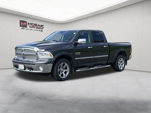 Used 2015 RAM 1500 Laramie w/ Convenience Group AWD/4WD image 4