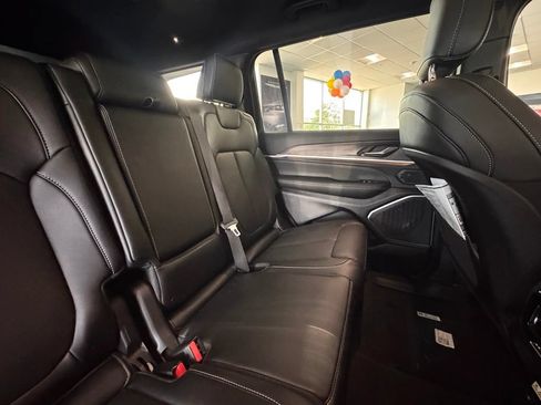 New 2026 Jeep Grand Cherokee L Limited AWD/4WD image 23