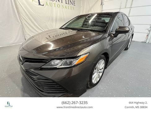 Used 2020 Toyota Camry LE FWD image 2