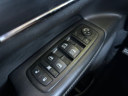 Used 2015 Jeep Grand Cherokee SRT AWD/4WD image 16