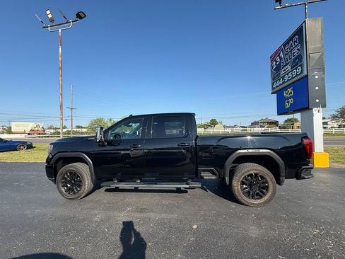 Used 2020 GMC Sierra 2500 Denali w/ Denali Ultimate Package AWD/4WD image 7