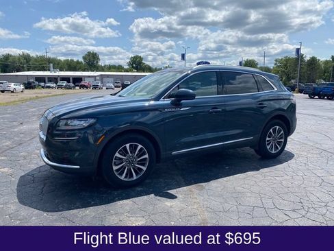 Used 2021 Lincoln Nautilus Reserve w/ Class II Trailer Tow Package AWD/4WD image 2