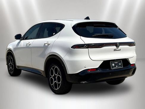 New 2025 Alfa Romeo Tonale AWD/4WD image 3