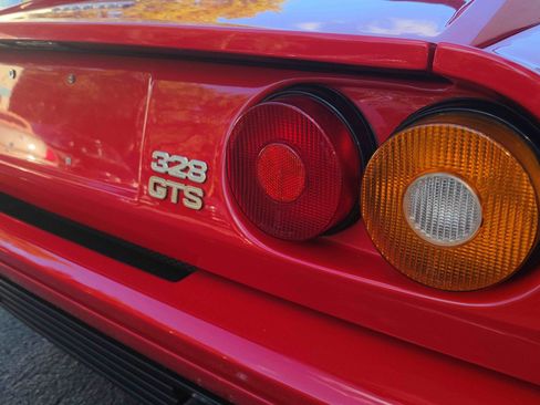 Used 1986 Ferrari 328 GTS image 9