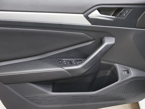 Used 2025 Volkswagen Jetta Sport FWD image 15