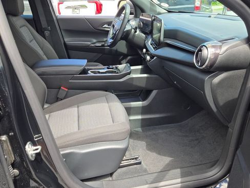 Certified 2026 Chevrolet Equinox LT w/ Safety and Technology Package AWD/4WD image 13