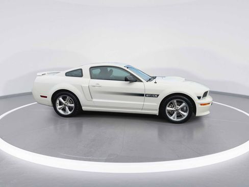 Used 2008 Ford Mustang GT Premium image 9