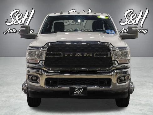 Used 2024 RAM 3500 Big Horn AWD/4WD image 14