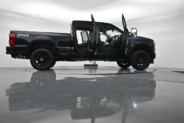 New 2026 Ford F350 Lariat w/ Black Appearance Package AWD/4WD image 55