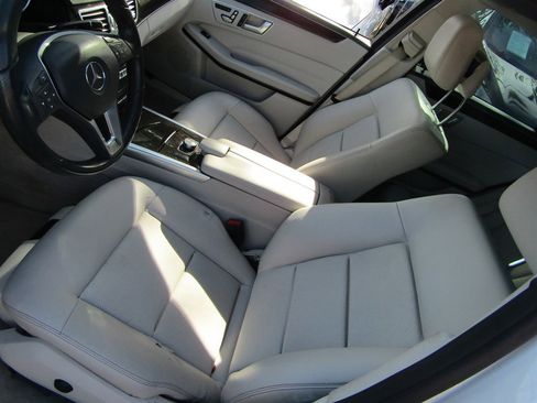 Used 2015 Mercedes-Benz E 350 Sedan image 9