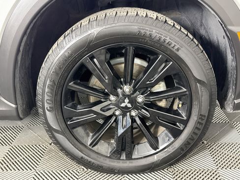 Used 2024 Mitsubishi Eclipse Cross LE AWD/4WD image 30