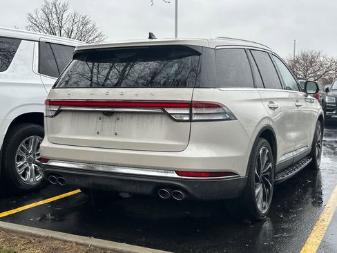 Used 2022 Lincoln Aviator Reserve w/ Equipment Group 201A image 2