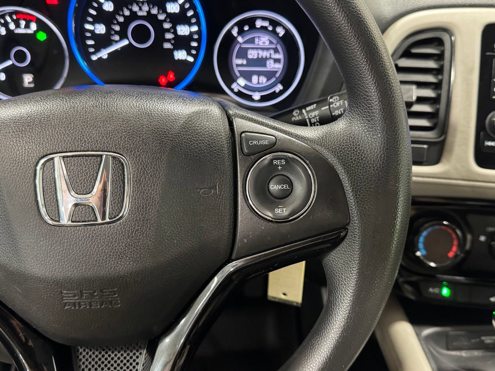 Used 2018 Honda HR-V LX image 22