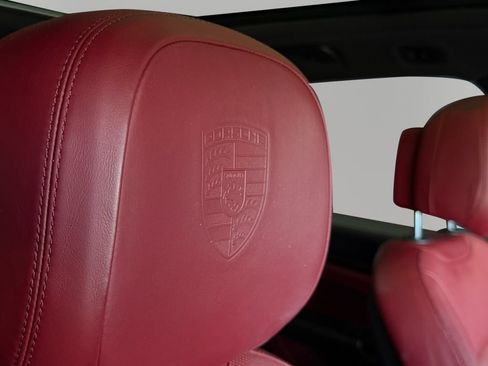 Used 2019 Porsche Cayenne S AWD/4WD image 30