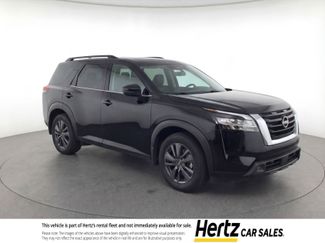 Used 2024 Nissan Pathfinder SV video 1