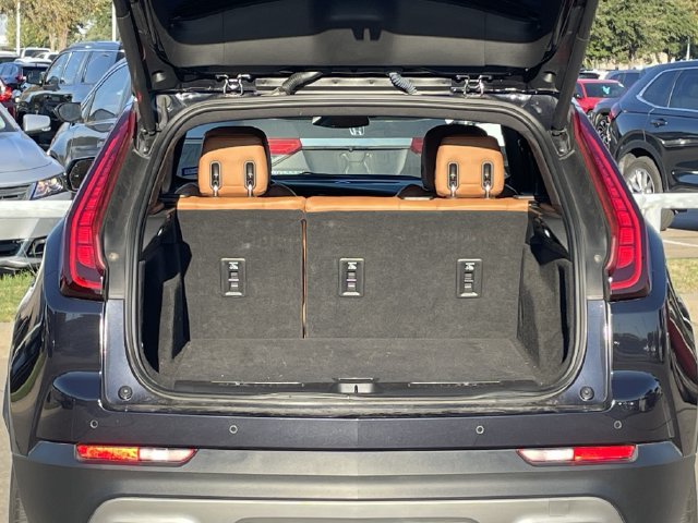 Used 2023 Cadillac XT4 Premium Luxury FWD image 31
