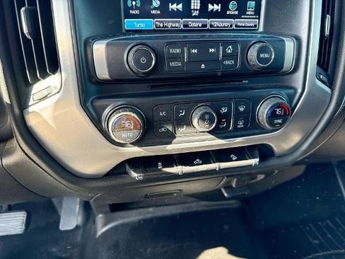 Used 2018 GMC Sierra 2500 SLE w/ HD SLE Preferred Plus Package image 11