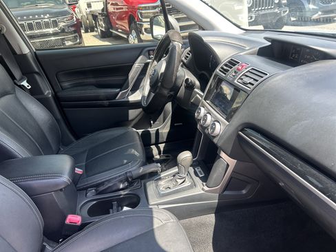 Used 2017 Subaru Forester 2.5i Touring AWD/4WD image 61