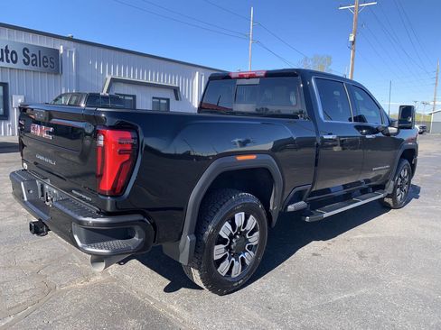 Used 2025 GMC Sierra 2500 Denali w/ Denali Reserve Package AWD/4WD image 8