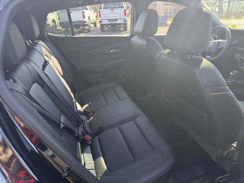 Used 2025 Buick Envista Avenir FWD image 20