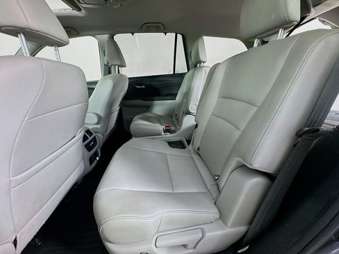 Used 2022 Honda Pilot Touring image 30