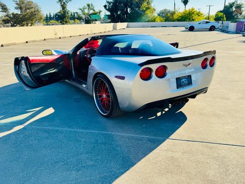 Used 2007 Chevrolet Corvette Coupe w/ Preferred Equipment Group image 54