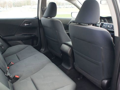 Used 2016 Honda Accord LX image 18