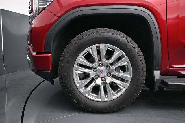 Used 2024 GMC Sierra 1500 Denali w/ Technology Package AWD/4WD image 16