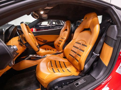 Used 2016 Ferrari 488 GTB RWD image 10