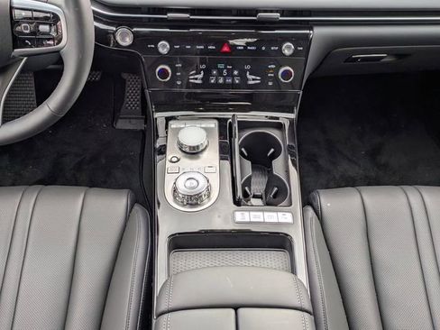 Used 2025 Genesis G80 2.5T AWD/4WD image 18