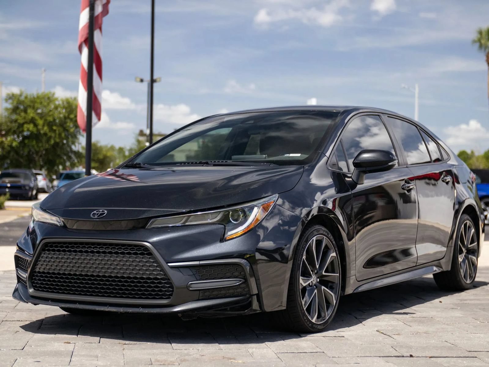 Used 2021 Toyota Corolla SE FWD image 6