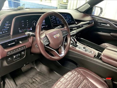 Used 2023 Cadillac Escalade Sport Platinum w/ LPO, ONYX Package AWD/4WD image 8
