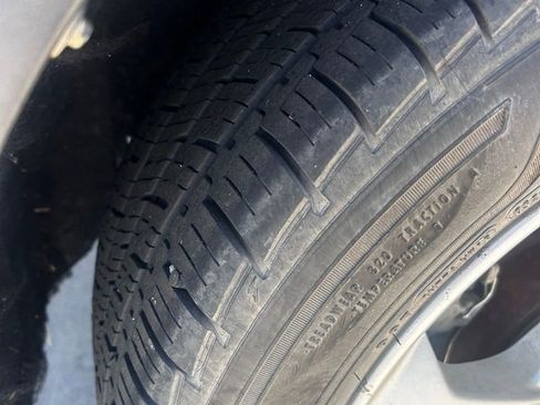 Used 2016 Ford Escape SE w/ Equipment Group 201A AWD/4WD image 9