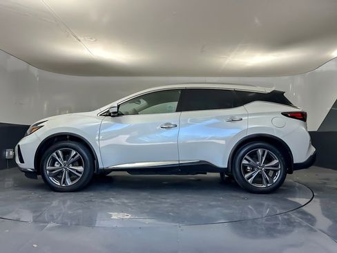 Used 2023 Nissan Murano Platinum w/ Cargo Package image 6