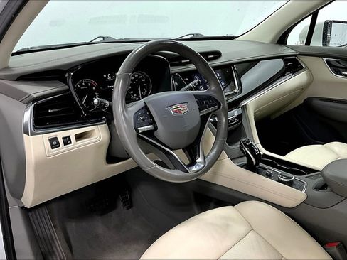 Used 2021 Cadillac XT6 Premium Luxury image 16