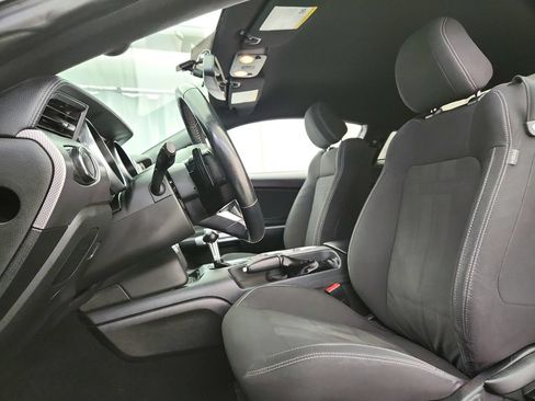 Used 2019 Ford Mustang GT RWD image 11