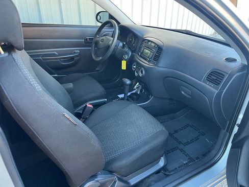 Used 2009 Hyundai Accent GS w/ Popular Equipment Pkg 2 image 18