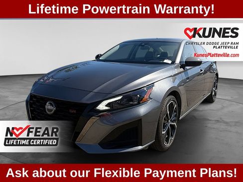 Used 2025 Nissan Altima 2.5 SR FWD image 4