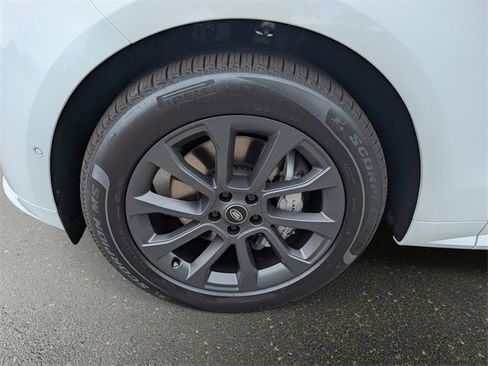 New 2025 Land Rover Range Rover Sport Dynamic SE image 5