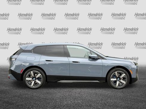 Used 2025 BMW iX xDrive50 w/ Premium Package AWD/4WD image 3